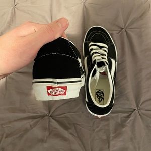 BLACK SUEDE VANS SIZE 11 MENS